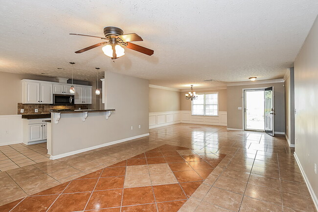 Building Photo - 1117 Eastmill Cove