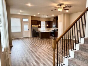 Building Photo - 2527 Bordelon Ln