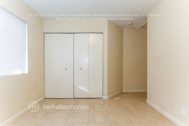 Building Photo - 5480 NW 40th Terrace