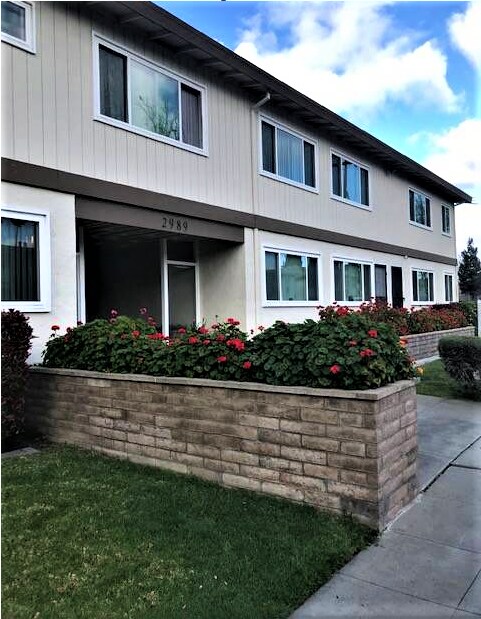 Front Entrance - 2989 Huff Ave