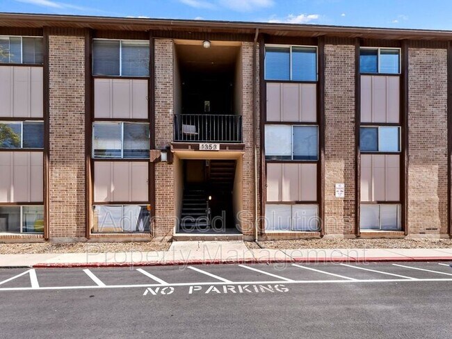 Foto del edificio - 1353 N Redwood Rd