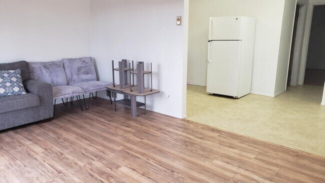 Foto del edificio - 1013 W 13th St