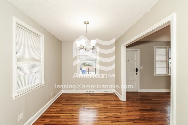 Building Photo - 5120 Floran St