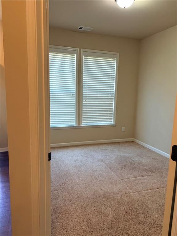 Foto del edificio - 804 Village Field Ct NW