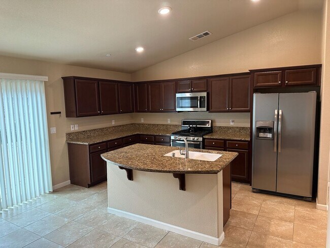 Foto del edificio - 2383 HARBOR ISLAND CT - 3 BEDROOM 2 BATH -...