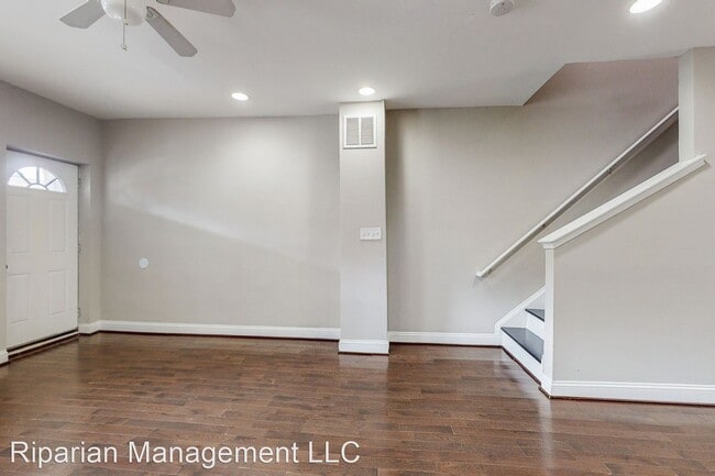 Foto del edificio - 3 br, 1 bath House - 802 McCabe Ave
