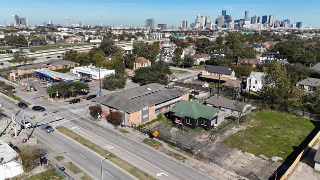 Foto del edificio - 2407 Southmore Blvd