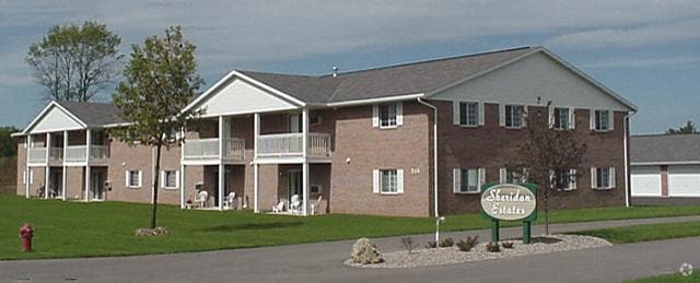 homes for rent in oconto falls wi