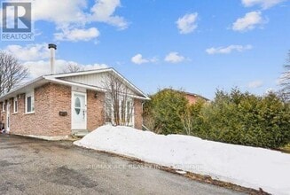 Building Photo - 45 Snowball Crescent