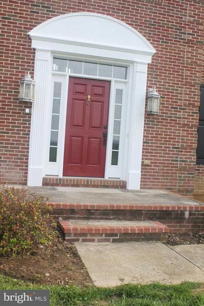 Building Photo - 6110 Holter Rd