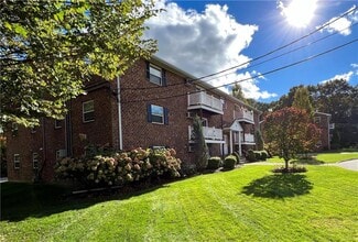 Building Photo - 395 Mendon Rd