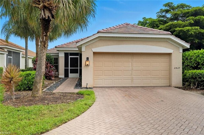 Foto del edificio - 2427 Woodbourne Pl