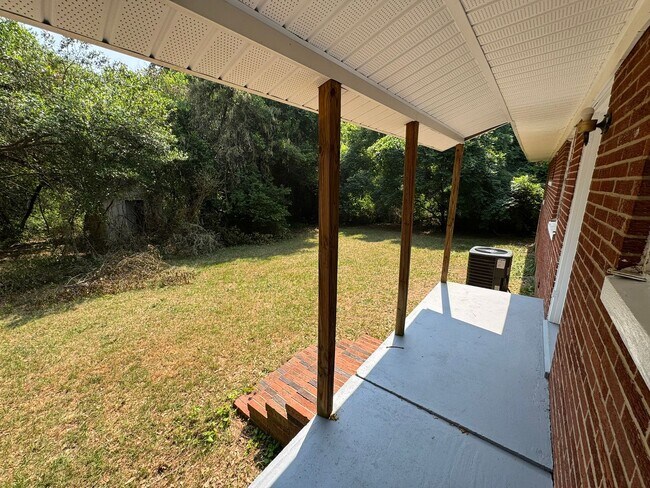Foto del edificio - North Augusta Ranch with Tons of Natural Lighting!