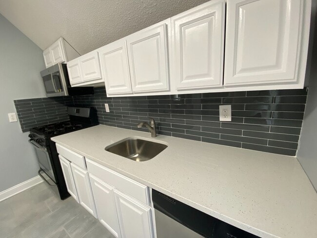 Foto del edificio - 363 Sherman Ave