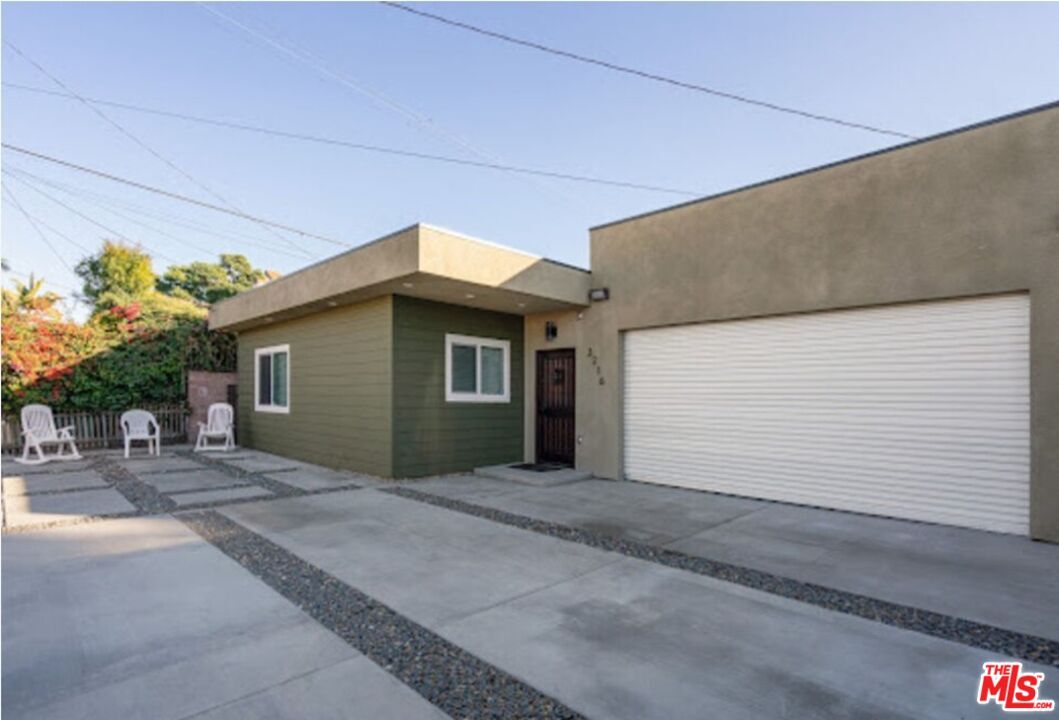 Primary Photo - 3216 W 30th St