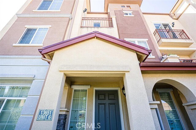 Foto del edificio - 13651 Foster Ave