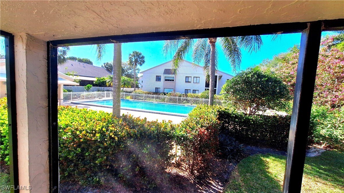 Primary Photo - 910 Vanderbilt Beach Rd