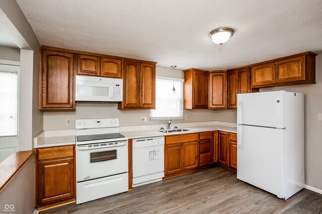 Foto del edificio - 8232 Old Farm Rd