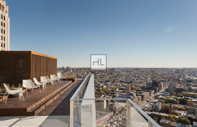 Foto del edificio - 300 Ashland Pl