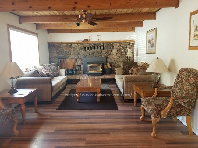 Foto del edificio - 684 Kingsbury Grade Rd