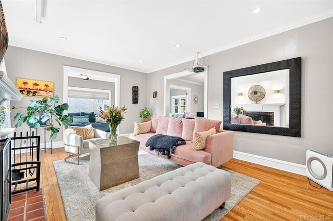 Building Photo - 14 Columbia Pl