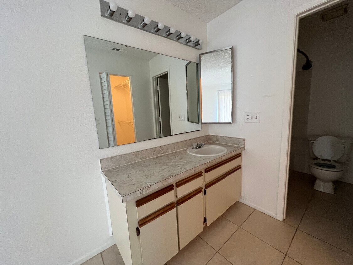 273 SW Sterret Cir, Port Saint Lucie, FL 34953 House for Rent in Port Saint Lucie, FL