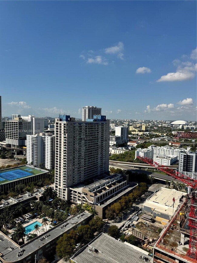 Foto del edificio - 20 NE 11th St