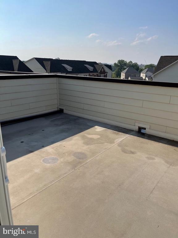 Building Photo - 44711 Plympton Square