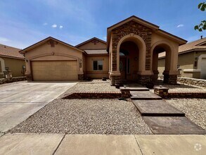 Building Photo - 3133 Clearbrook
