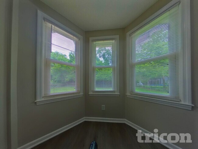 Foto del edificio - 2308 S Partridge Cir