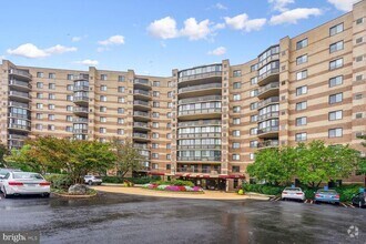 Building Photo - 8350 Greensboro Dr