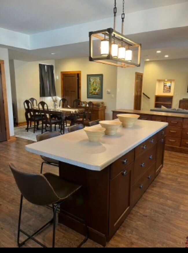 Building Photo - 237 Fremont Ave