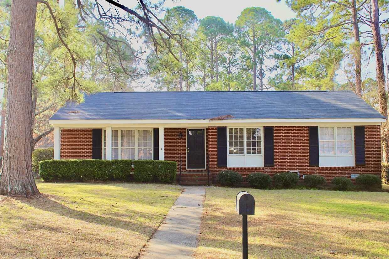 Primary Photo - 2616 Whispering Pines Rd
