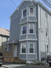 Building Photo - 24 Myrtle St