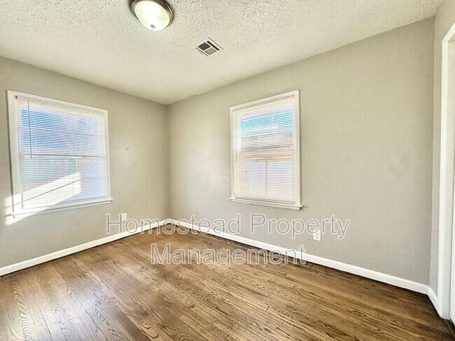 Foto del edificio - 2500 SW 48th St