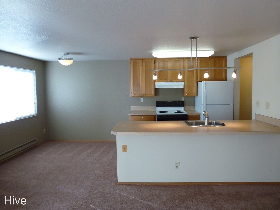Primary Photo - 7201 6th Ave NE