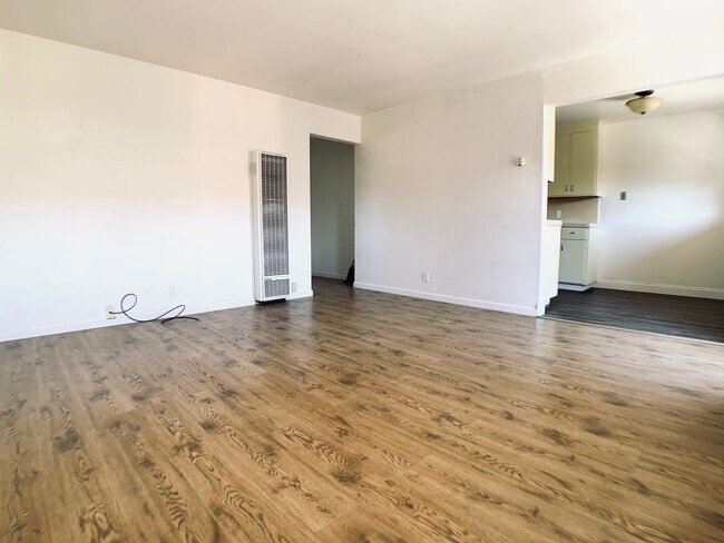 living room (14'*13.3') - 1702 De Rose Way