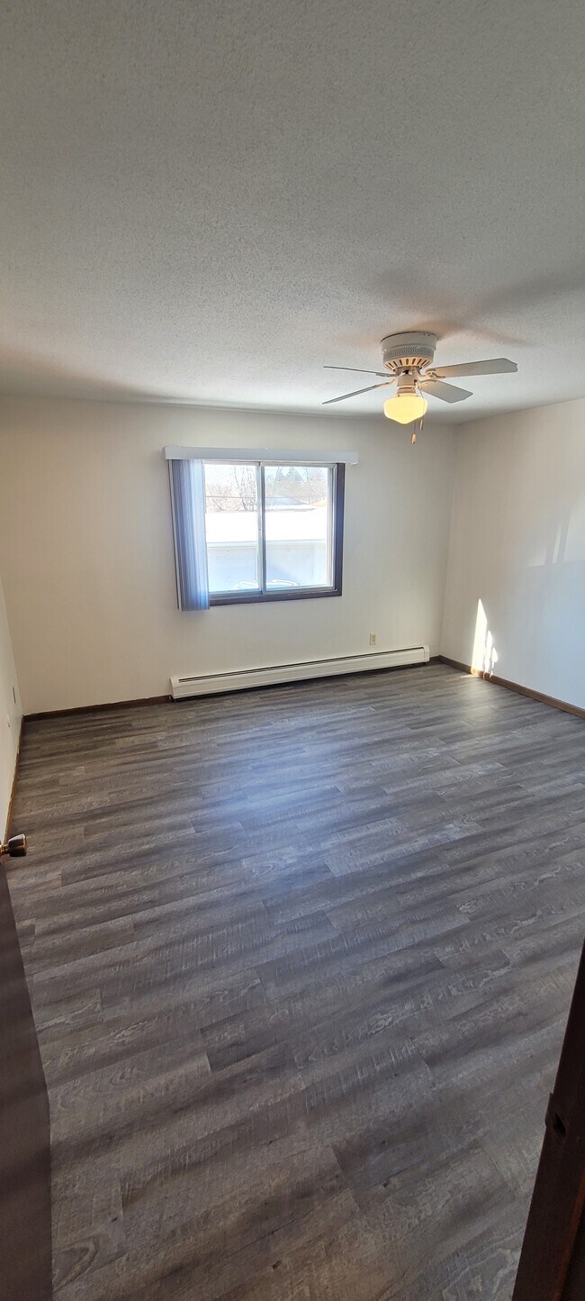 Bedroom - 601 Hoyt Ave E