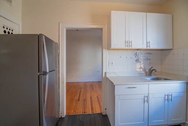 Foto del edificio - 6509 N Hoyne Ave