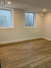 Building Photo - 920 Tartan Ct