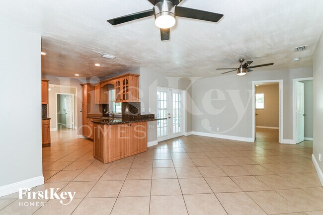 Foto del edificio - 528 SE 17th Ave