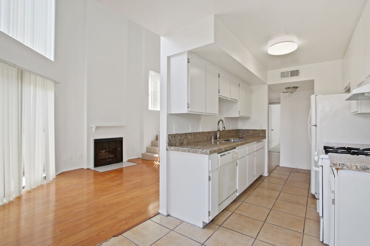 Primary Photo - 3685 Watseka Ave. near Culver City