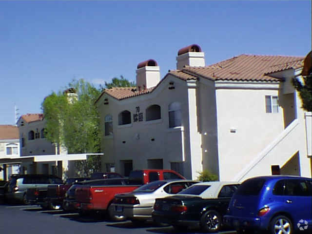 Building Photo - Sedona On The Boulevard