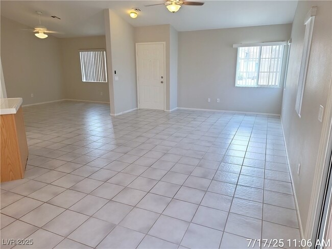Building Photo - 4718 Victoria Garden Ave