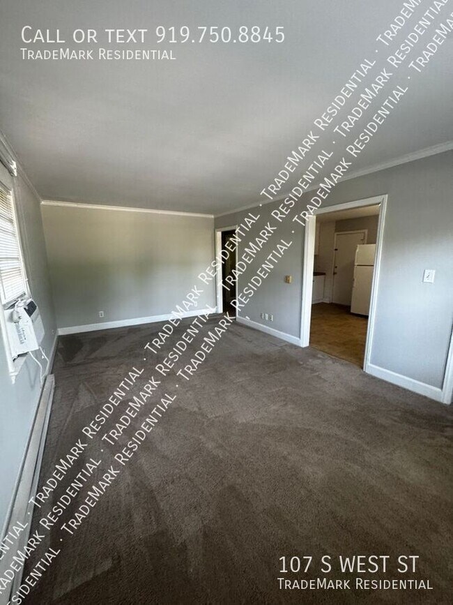 Foto del edificio - 107 S West St