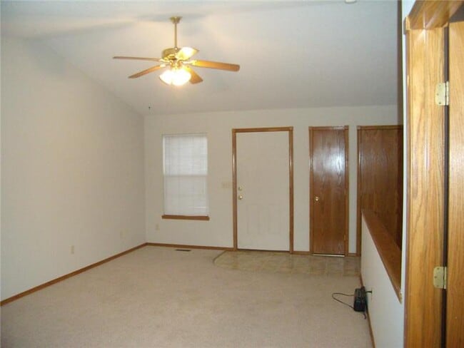 Building Photo - 9020 W Meadow Park