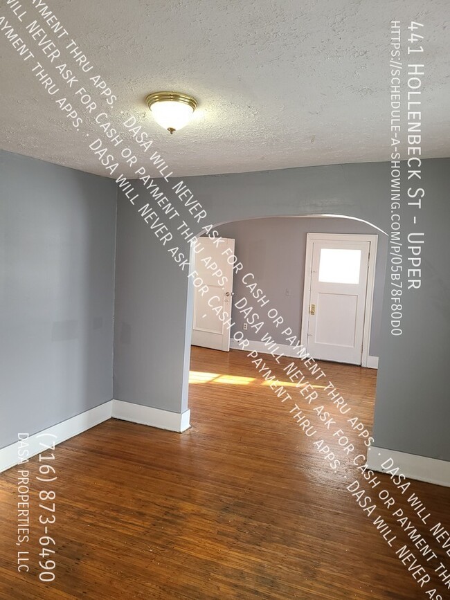 Building Photo - 439-441 Hollenbeck Upper - 2 Bed / 1 Bath