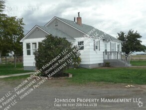 Building Photo - 9653 Bennett Rd