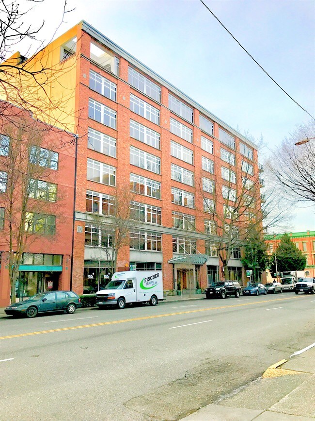 Building Photo - Pomeroy