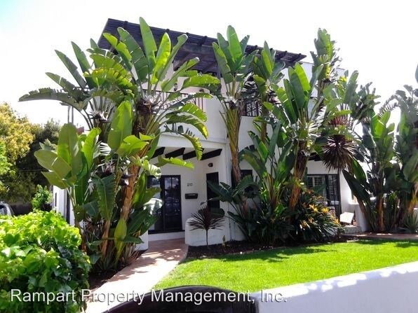Primary Photo - 1208-1210 Poinsettia Dr